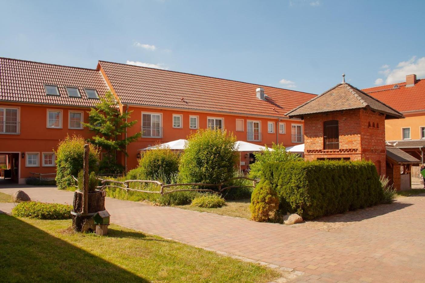 Project June - Ehemals Landgasthof Jueterbog Exterior photo